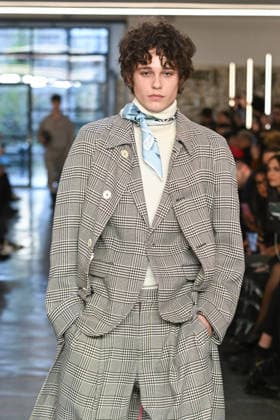 Milan, Milan Men s Fashion Week: Fall Winter 2026 - Men s Fashion, Fall Winter 2026 - Miguel Vieira fashion show. Fashion show photo: model  Copyright: xSimonaxChiocciax xipa-agency.netx xFotosickix IPA_Agency_IPA70287701