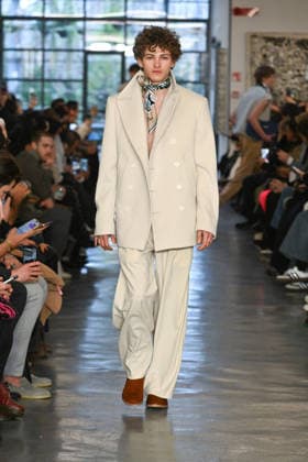 Milan, Milan Men s Fashion Week: Fall Winter 2026 - Men s Fashion, Fall Winter 2026 - Miguel Vieira fashion show. Fashion show photo: model  Copyright: xSimonaxChiocciax xipa-agency.netx xFotosickix IPA_Agency_IPA70287677