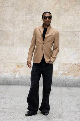 MFW - Menswear Fall Winter 2026-27 ARMANI Photocall MILAN, ITALY - JANUARY 19: Bakar arrives at the Giorgio Armani fashion show during the Milan Fashion Week - Menswear Fall Winter 2026-2027 on January 19, 2026 in Milan, Italy. Photo by Marco Piovanotto Abacapress.com  Copyright: xPiovanottoxMarco ABACAx