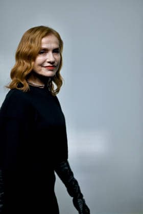 Cesar Revelations 2026 Photocall In Paris. FC PARIS, FRANCE - JANUARY 19 Isabelle Huppert attend the Cesar - Revelations 2026 Photocall at Elysee Montmartre on January 19, 2026 in Paris, France. Photo by Franck Castel ABACAPRESS.COM Paris France  Copyright: xCastelxFranck ABACAx