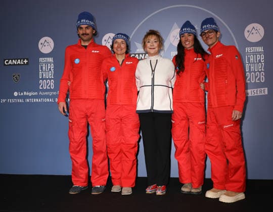 29eme Festival International du Film de Comedie de lAlpe dHuez 2026 International Alpe d Huez Comedy Film Festival Marie Anne Chazel and the jury monitors from the Auvergne Rhone Alpes Region 452324 2026 01 19 Alpe dHuez France  Copyright: xIsabellexVautierx xStarfacex STAR_452324_110