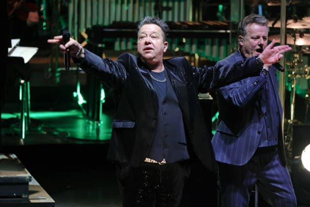 19.01.2026, Die Prinzen, Saenger, im Konzert live im Friedrichstadtpalast, Berlin, Sebastian Krumbiegel, Berlin