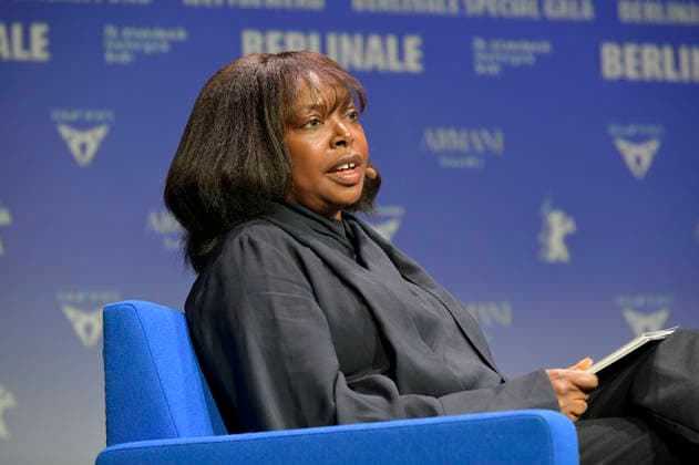 Jacqueline Lyanga bei der Vorstellung der Merchandise-Artikel vor der Programm-Pressekonferenz der Berlinale 2026 76. Internationale Filmfestspiele Berlin in der Akademie der Künste. Berlin, 20.01.2026