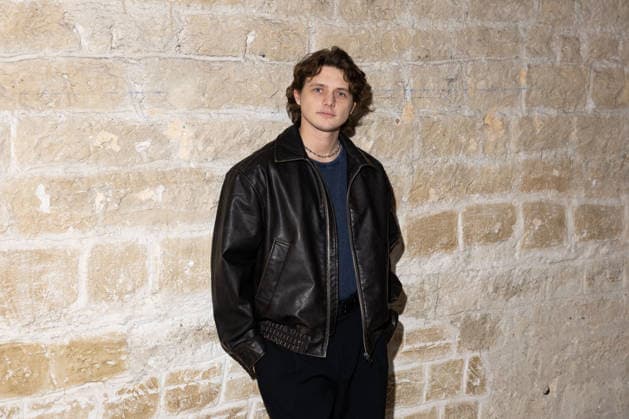 Ulysse Saragas Star Academy at Jeanne Friot Fashion Show Prêt à Porter Collection Mode Masculine Automne Hiver 2026 2027 during Paris Fashion Week PFW , le 20 Janvier 2026 Jeremy Melloul Bestimage Celebrities at Jeanne Friot Fashion Show Menswear Collection Fall Winter 2026 2027 during Paris Fashion Week on 20th January 2026 Paris France  Copyright: xJeremyxMelloulx xBestimagexJeremyxMelloulx xBestimagex