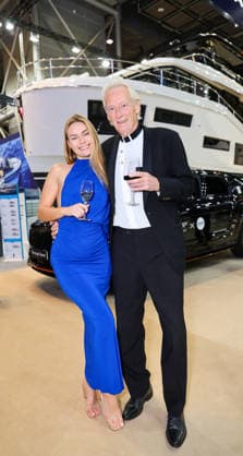 boot Messe - Blue Motion Night 2026 - boot Media Face und Model Yvonne Miklisch mit ihrem Vater Bernd Miklisch Düsseldorf boot Messe NRW Deutschland