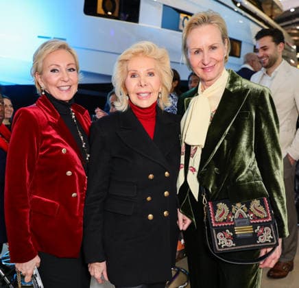boot Messe - Blue Motion Night 2026 - (L-R) Claudia Jerger (YOU Stiftung) , Ute Ohoven ( Sonderbotschafterin der UNESCO ) und Pharmamanagerin Marion Bock Düsseldorf boot Messe NRW Deutschland