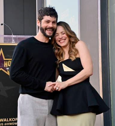 Actress Rachel McAdams is joined by Dylan O Brien (L) during an unveiling ceremony honoring her with the 2, 833rd star on the Hollywood Walk of Fame in Los Angeles on Tuesday, January 20, 2026.  LAP2026012014 JIMxRUYMEN