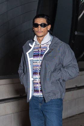 Entertainment Bilder des Tages #2 Louis Vuitton Menswear Fall Winter 2026-2027 Arrivals Emilio Sakraya Moutaoukkil attends the Louis Vuitton Menswear Fall Winter 2026-2027 show as part of Paris Fashion Week on January 20, 2026 in Paris, France. Photo by Nasser Berzane ABACAPRESS.COM Paris France  Copyright: xBerzanexNasser ABACAx