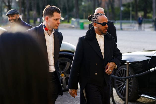 Lewis Hamilton arrives at the Hôtel de Crillon, A Rosewood Hotel in Paris on the sidelines of the Mens Ready to Wear Fall Winter 2026 2027 Paris Fashion Week PFW , France, on January 21, 2026 Julien Sarkissian Bestimage Lewis Hamilton arrives at the Hôtel de Crillon, A Rosewood Hotel in Paris on the sidelines of the Mens Ready to Wear Fall Winter 2026 2027 Paris Fashion Week PFW , France, on January 21, 2026 Paris France  Copyright: xJulienxSarkissianx xBestimagexJulienxSarkissianx xBestimagex
