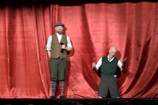 Bürger Lars Dietrich und Mario Ramos bei der Fotoprobe zum Theaterstück Erich und die Detektive im Schlosspark Theater. Berlin, 21.01.2026