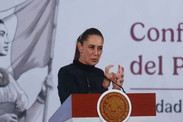Mexico s President Claudia Sheinbaum, speaks about the extradition of the 37 Mexican drug lords was in response to a request from the U.S. Department of Justice, denying that this action was negotiated during the call with U.S President Donald Trump during a news conference at National Palace. on January 21, 2026 in Mexico City, Mexico. Mexico City Mexico - ZUMAe321 20260121_zia_e321_026 Copyright: xCarlosxSantiagox