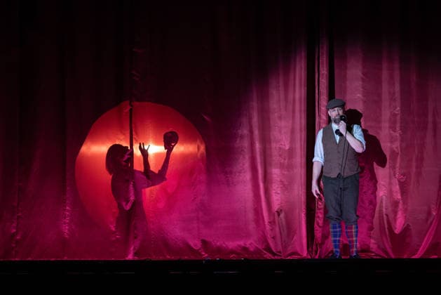 ERICH UND DIE DETEKTIVE EINE KÄSTNER-REVUE Bürger Lars Dietrich ERICH UND DIE DETEKTIVE EINE KÄSTNER - REVUE LIVE AM SCHLOSSPARK YARD! öffentliche TV- FOTOPROBE im Schlosspark Theater in Berlin Copyright: xEventpressxFuhrx