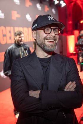 BVMI Artist Celebration Night Mark Forster Der Bundesverband Musikindustrie zur Artist Celebration Night ein einem Abend, an dem die Branche zusammenkommt und die Vielfalt und Kraft der Musik gefeiert wird. Rund 300 Gäste zum Dinner sowie weitere 300 Gäste zur Aftershow-Party werden in der Stadion Berlin erwartet. Copyright: xEventpressxFuhrx