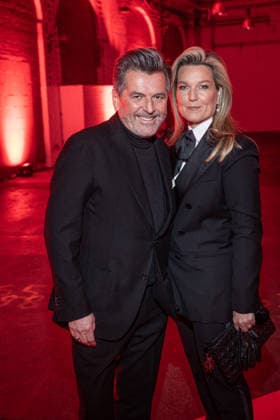 BVMI Artist Celebration Night Thomas Anders und Ehefrau Claudia Der Bundesverband Musikindustrie zur Artist Celebration Night ein einem Abend, an dem die Branche zusammenkommt und die Vielfalt und Kraft der Musik gefeiert wird. Rund 300 Gäste zum Dinner sowie weitere 300 Gäste zur Aftershow-Party werden in der Stadion Berlin erwartet. Copyright: xEventpressxFuhrx
