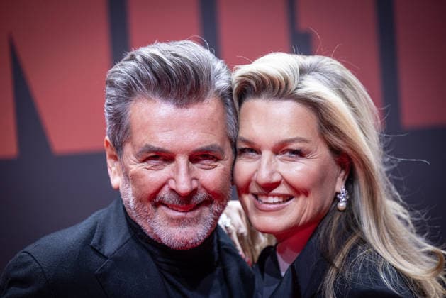 BVMI Artist Celebration Night Thomas Anders und Ehefrau Claudia Der Bundesverband Musikindustrie zur Artist Celebration Night ein einem Abend, an dem die Branche zusammenkommt und die Vielfalt und Kraft der Musik gefeiert wird. Rund 300 Gäste zum Dinner sowie weitere 300 Gäste zur Aftershow-Party werden in der Stadion Berlin erwartet. Copyright: xEventpressxFuhrx