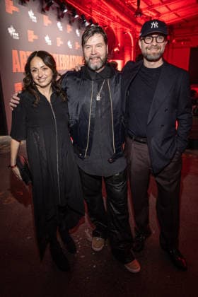 BVMI Artist Celebration Night Mark Forster und Rea Garvey mit Josephine Garvey Der Bundesverband Musikindustrie zur Artist Celebration Night ein einem Abend, an dem die Branche zusammenkommt und die Vielfalt und Kraft der Musik gefeiert wird. Rund 300 Gäste zum Dinner sowie weitere 300 Gäste zur Aftershow-Party werden in der Stadion Berlin erwartet. Copyright: xEventpressxFuhrx