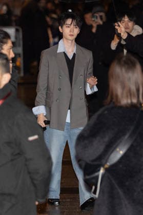 AMI Paris Menswear Arrivals Zhou Yiran arrived at the AMI Paris Menswear Fall Winter 2026-2027 show as part of Paris Fashion Week on January 21, 2026 in Paris, France. Photo by Nasser Berzane ABACAPRESS.COM Paris France  Copyright: xBerzanexNasser ABACAx