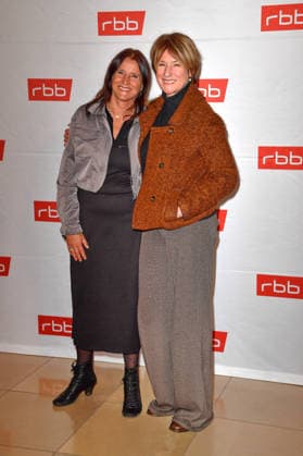 Catherine Stoyan und ihre Schwester Corinna Harfouch bei der Premiere von Tatort: Gefahrengebiet im Delphi -Filmpalast in Berlin am 21.01.2026