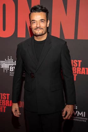 abb: Giovanni Zarrella zu Gast auf dem roten Teppich bei der Artist Celebration Night im Station Berlin am 21.01.2026 in Berlin Berlin Deutschland