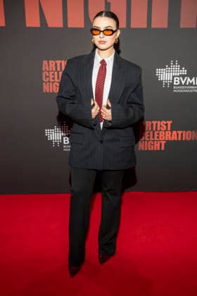 abb: Dela zu Gast auf dem roten Teppich bei der Artist Celebration Night im Station Berlin am 21.01.2026 in Berlin Berlin Deutschland