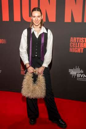 abb: Malou Lovis zu Gast auf dem roten Teppich bei der Artist Celebration Night im Station Berlin am 21.01.2026 in Berlin Berlin Deutschland