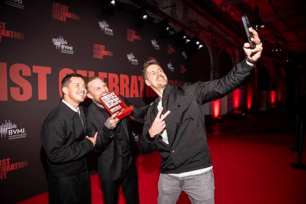 abb: Nico Santos, Kontra K (Maximilian Diehn) , Preistraeger Domestic Album of the Year und Beatzarre zu Gast bei der Artist Celebration Night im Station Berlin am 21.01.2026 in Berlin Berlin Deutschland