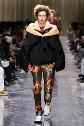 (260122) -- PARIS, Jan. 22, 2026 -- A model presents a creation from the menswear Fall Winter 2026-2027 collections by Dior Homme during the Paris Fashion Week, in Paris, France, on Jan. 21, 2026. ( Handout via Xinhua) FRANCE-PARIS-FASHION WEEK-DIOR HOMME MeetEurope 