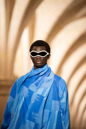 PFW - Issey Miyake Runway A model wears a creation as part of the Issey Miyake Fall Winter 2026-2027 Men s collection presented in Paris, Thursday, Jan. 22, 2026. Photo by Eliot Blondet ABACAPRESS.COM Paris France France  Copyright: xBlondetxEliot ABACAx