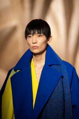 PFW - Issey Miyake Runway A model wears a creation as part of the Issey Miyake Fall Winter 2026-2027 Men s collection presented in Paris, Thursday, Jan. 22, 2026. Photo by Eliot Blondet ABACAPRESS.COM Paris France France  Copyright: xBlondetxEliot ABACAx