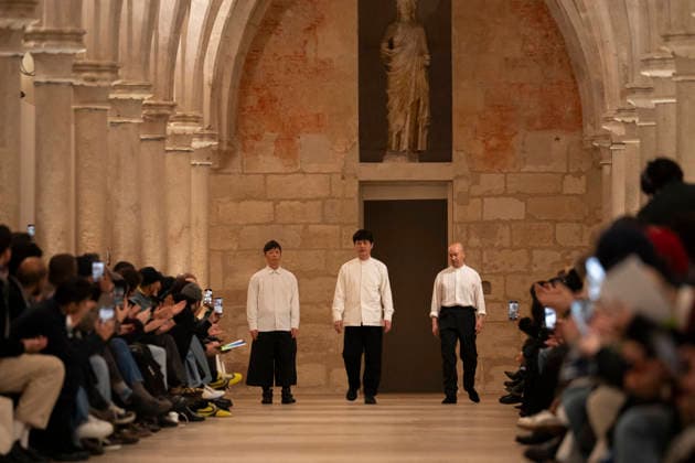 PFW - Issey Miyake Runway A model wears a creation as part of the Issey Miyake Fall Winter 2026-2027 Men s collection presented in Paris, Thursday, Jan. 22, 2026. Photo by Eliot Blondet ABACAPRESS.COM Paris France France  Copyright: xBlondetxEliot ABACAx