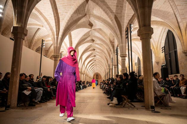 PFW - Issey Miyake Runway A model wears a creation as part of the Issey Miyake Fall Winter 2026-2027 Men s collection presented in Paris, Thursday, Jan. 22, 2026. Photo by Eliot Blondet ABACAPRESS.COM Paris France France  Copyright: xBlondetxEliot ABACAx