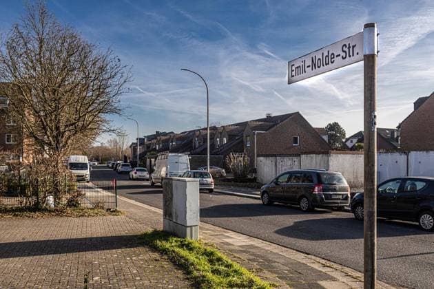 Emil-Nolde-Straße in Schwafheim ** NUR FÜR REDAKTIONELLE ZWECKE ** EDITORIAL USE ONLY **<p>22.01.2026 Emil-Nolde-Straße in Schwafheim Deutschland NRW Moers Copyright: RainerxHoheisel *** Emil Nolde Straße in Schwafheim FOR EDITORIAL PURPOSES ONLY EDITORIAL USE ONLY p 22 01 2026 Emil Nolde Straße in Schwafheim Germany NRW Moers Copyright RainerxHoheisel Copyright: RainerxHoheisel doc848uqxtu03n1a5hbw9w4 ,EDITORIAL USE ONLY