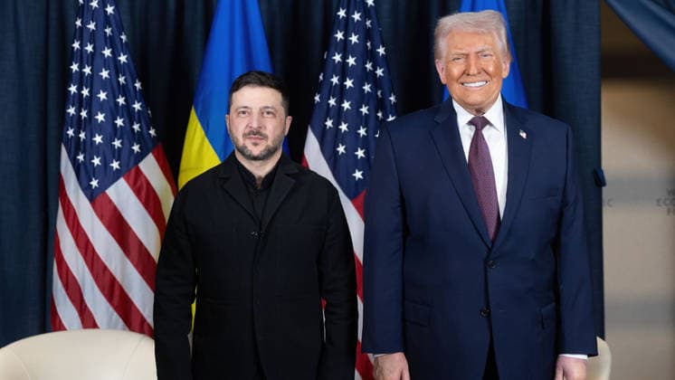 January 22, 2026, Davos, Switzerland: U.S President DONALD TRUMP, right, poses with Ukrainian President VOLODYMYR ZELENSKYY, left, before the start of a bilateral meeting on the sidelines of the annual World Economic Forum in Davos, Switzerland. Davos Switzerland - ZUMAp138 20260122_zaa_p138_001 Copyright: xUkrainexPresidencyx