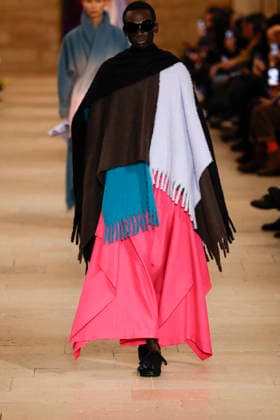 Défilé Issey Miyake Collection Homme Prêt à Porter Automne Hiver 2026 2027 lors de la Fashion Week de Paris, le 22 janvier 2026 Issey Miyake Fashion Show Men Ready to Wear Fall Winter 2026 2027 Collection , during Paris Fashion Week, on January 22, 2026 Paris France  Copyright: xAgencex xBestimagexAgencex xBestimagex