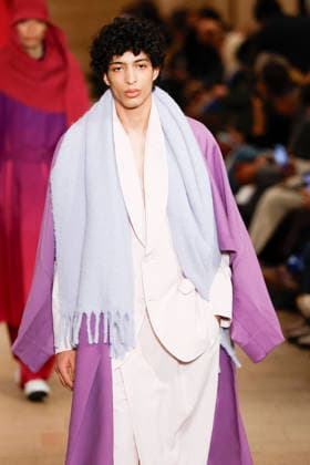 Défilé Issey Miyake Collection Homme Prêt à Porter Automne Hiver 2026 2027 lors de la Fashion Week de Paris, le 22 janvier 2026 Issey Miyake Fashion Show Men Ready to Wear Fall Winter 2026 2027 Collection , during Paris Fashion Week, on January 22, 2026 Paris France  Copyright: xAgencex xBestimagexAgencex xBestimagex