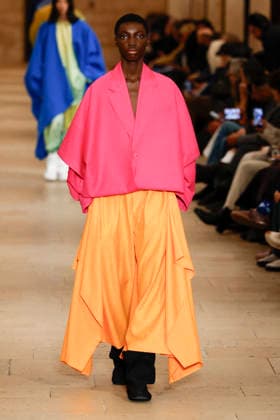 Défilé Issey Miyake Collection Homme Prêt à Porter Automne Hiver 2026 2027 lors de la Fashion Week de Paris, le 22 janvier 2026 Issey Miyake Fashion Show Men Ready to Wear Fall Winter 2026 2027 Collection , during Paris Fashion Week, on January 22, 2026 Paris France  Copyright: xAgencex xBestimagexAgencex xBestimagex