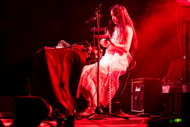 Konzert von Hinako Omori in Berlin Konzert von Hinako Omori am 22.01.2026 im ausverkauften Huxleys Neue Welt in Berlin. Sie spielte im Vorprogramm von Anna von Hausswolff., Berlin Berlin Deutschland Neukölln