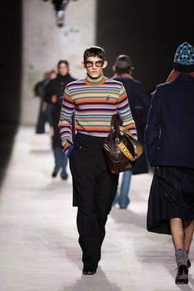 Dries Van Noten - Runway - Paris Fashion Week - Menswear Fall Winter 2026-2027 Models present creations by Dries Van Noten for the Menswear Ready-to-wear Fall-Winter 2026 2027 collection as part of the Men Paris Fashion Week in Paris on January 22, 2026. Photo by Alexis Jumeau ABACAPRESS.COM Paris France  Copyright: xJumeauxAlexis ABACAx