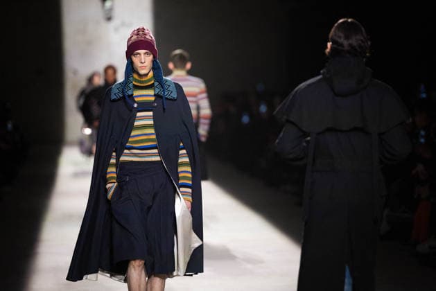 Dries Van Noten - Runway - Paris Fashion Week - Menswear Fall Winter 2026-2027 Models present creations by Dries Van Noten for the Menswear Ready-to-wear Fall-Winter 2026 2027 collection as part of the Men Paris Fashion Week in Paris on January 22, 2026. Photo by Alexis Jumeau ABACAPRESS.COM Paris France  Copyright: xJumeauxAlexis ABACAx