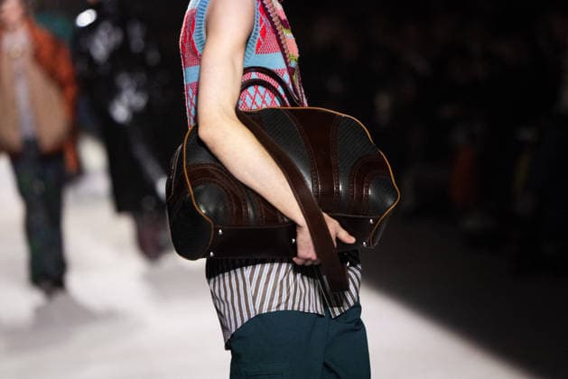 Dries Van Noten - Runway - Paris Fashion Week - Menswear Fall Winter 2026-2027 Models present creations by Dries Van Noten for the Menswear Ready-to-wear Fall-Winter 2026 2027 collection as part of the Men Paris Fashion Week in Paris on January 22, 2026. Photo by Alexis Jumeau ABACAPRESS.COM Paris France  Copyright: xJumeauxAlexis ABACAx