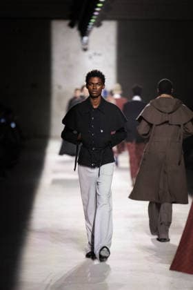 Dries Van Noten - Runway - Paris Fashion Week - Menswear Fall Winter 2026-2027 Models present creations by Dries Van Noten for the Menswear Ready-to-wear Fall-Winter 2026 2027 collection as part of the Men Paris Fashion Week in Paris on January 22, 2026. Photo by Alexis Jumeau ABACAPRESS.COM Paris France  Copyright: xJumeauxAlexis ABACAx