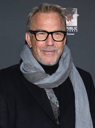 ˜The Gray House™ Los Angeles Premiere Kevin Costner arriving to ˜The Gray House™ Los Angeles Premiere at Sherry Lansing Theatre on January 22, 2025 in Hollywood, CA. Hollywood Sherry Lansing Theatre California USA Copyright: xLISAxOConnor AFF-USA.comx
