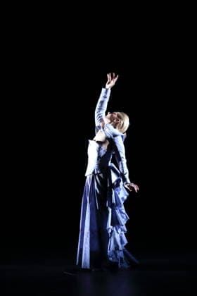Laura Wilde (als Violanta) während der Fotoprobe für Violanta in der Deutschen Oper in Berlin, 22. Januar 2026. Oper in einem Akt von Erich Wolfgang Korngold. Musikalische Leitung Donald Runnicles. Inszenierung David Hermann. Bühne Jo Schramm. Kostüme Sybille Wallum. Premiere ist am 25. Januar 2026. Deutsche Oper Berlin Violanta