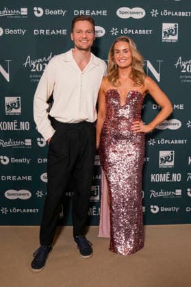 Vixen Awards 2025 Oslo, Norge 20260123. Morten Dalhaug og Andrea Sveinsdottir ankommer pa rod loper for utdelingen av Vixen Awards 2025 pa Radisson Blu Plaza Hotel i Oslo fredag. Foto: Fredrik Varfjell NTB Oslo Norge Ylo3ZR8VgVM EDITORIAL USE ONLY Ref:_ENTYlo3ZR8VgVM.jpg Copyright: xFredrikxVarfjellx xNTBx