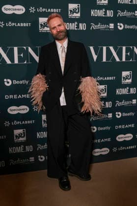 Vixen Awards 2025 Oslo, Norge 20260123. Adam Schjolberg ankommer pa rod loper for utdelingen av Vixen Awards 2025 pa Radisson Blu Plaza Hotel i Oslo fredag. Foto: Fredrik Varfjell NTB Oslo Norge 3Ung4oFj45I EDITORIAL USE ONLY Ref:_ENT3Ung4oFj45I.jpg Copyright: xFredrikxVarfjellx xNTBx