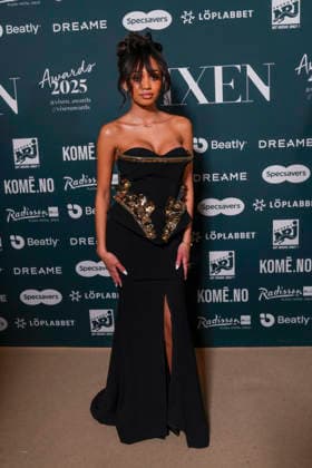 Vixen Awards 2025 Oslo, Norge 20260123. Anny Isabella ovrehus ankommer pa rod loper for utdelingen av Vixen Awards 2025 pa Radisson Blu Plaza Hotel i Oslo fredag. Foto: Fredrik Varfjell NTB Oslo Norge EFuqMreCO4M EDITORIAL USE ONLY Ref:_ENTEFuqMreCO4M.jpg Copyright: xFredrikxVarfjellx xNTBx
