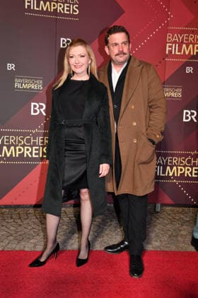 Sebastian Bezzel mit Ehefrau Johanna Christine Gehlen 47. Bayerischer Filmpreis Preis, Auszeichnung Prinzregententheater München 23. Januar 2026