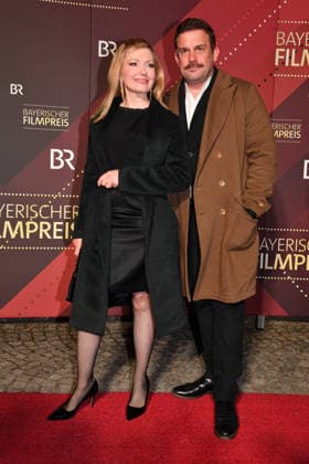 Sebastian Bezzel mit Ehefrau Johanna Christine Gehlen 47. Bayerischer Filmpreis Preis, Auszeichnung Prinzregententheater München 23. Januar 2026