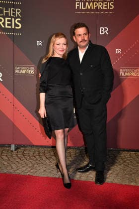 Sebastian Bezzel mit Ehefrau Johanna Christine Gehlen 47. Bayerischer Filmpreis Preis, Auszeichnung Prinzregententheater München 23. Januar 2026
