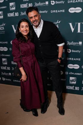 Vixen Awards 2025 Oslo, Norge 20260123. Iram Zahid og Wasim Zahid ankommer pa rod loper for utdelingen av Vixen Awards 2025 pa Radisson Blu Plaza Hotel i Oslo fredag. Foto: Fredrik Varfjell NTB Oslo Norge XFZrvCYCKyw EDITORIAL USE ONLY Ref:_ENTXFZrvCYCKyw.jpg Copyright: xFredrikxVarfjellx xNTBx